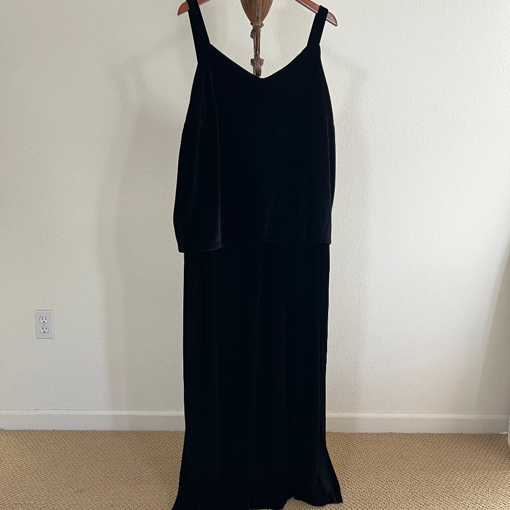 Night Way Collections Size 3x Black Velvet Wide Strap Sleeveless V-Neck Dress